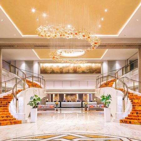 Royal Plaza On Scotts Hotell Singapore Exteriör bild Lobby