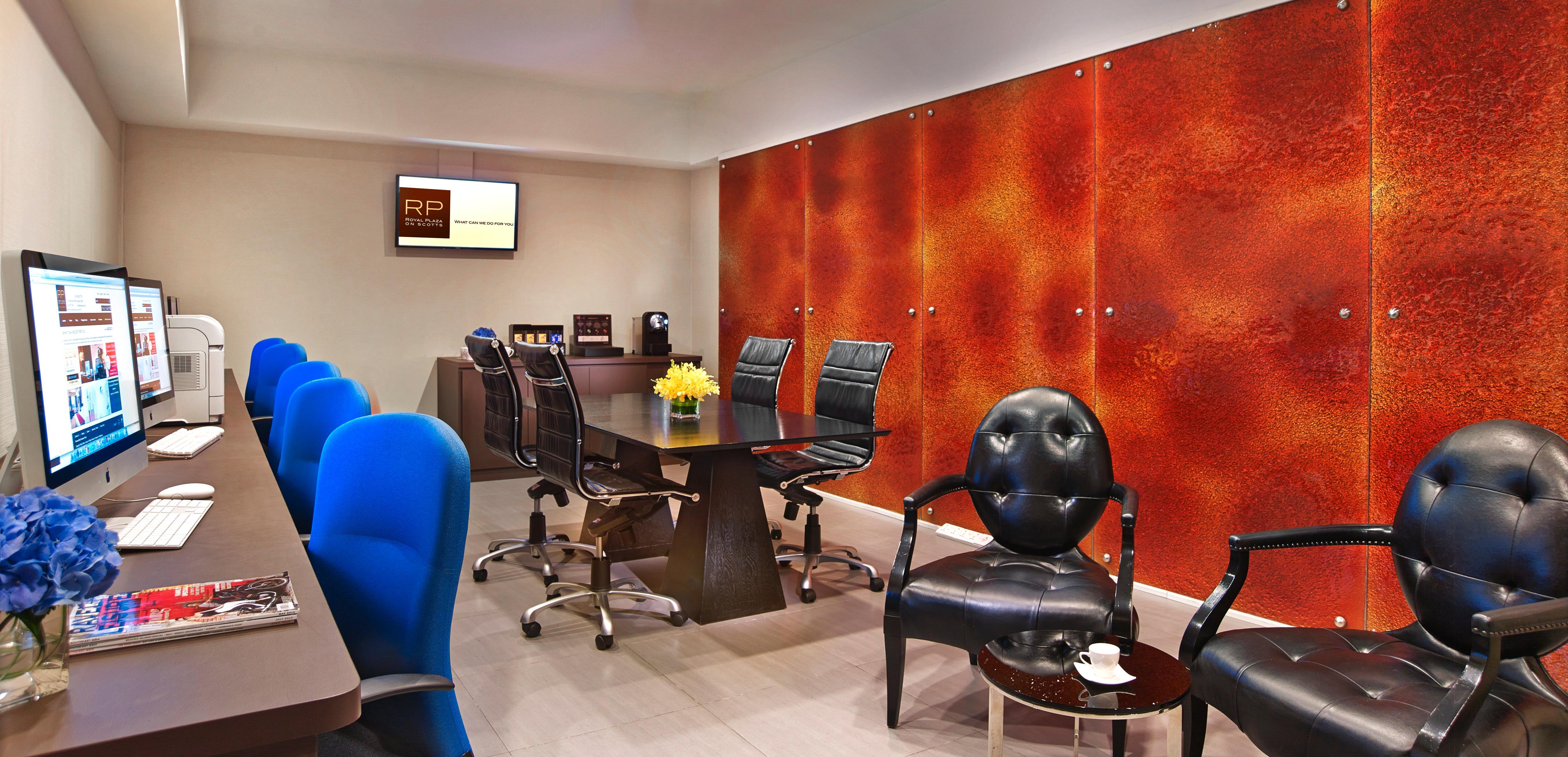 Royal Plaza On Scotts Hotell Singapore Exteriör bild The RP office in London