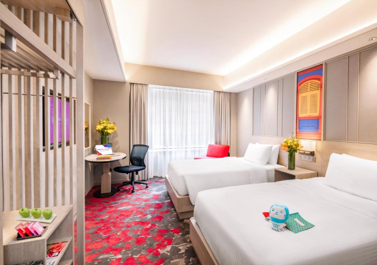 Royal Plaza On Scotts Hotell Singapore Exteriör bild Deluxe Room