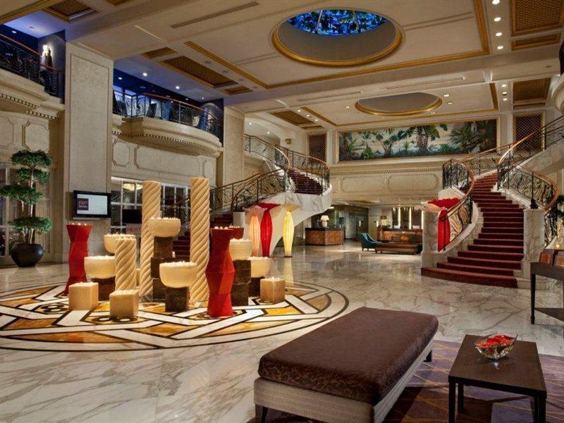 Royal Plaza On Scotts Hotell Singapore Exteriör bild Lobby